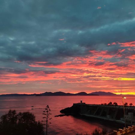 Domus Tilla Piombino Luaran gambar