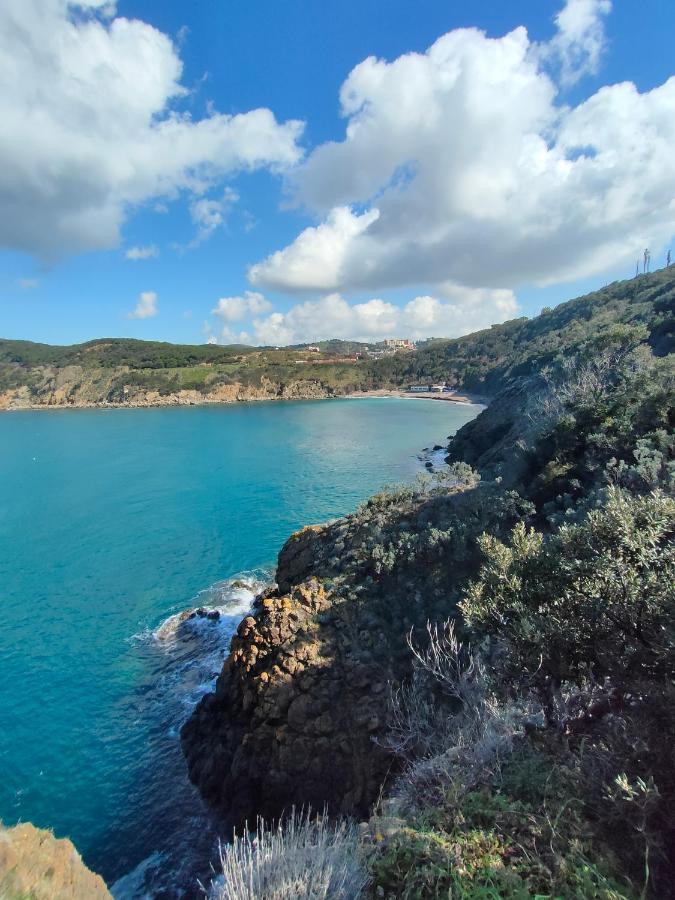 Domus Tilla Piombino Luaran gambar